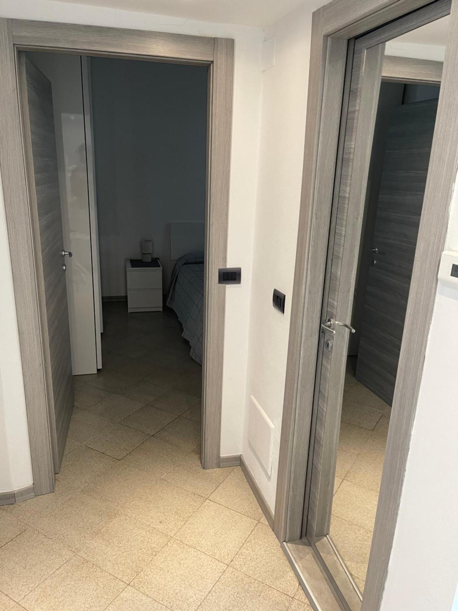 Bilocale Zona Navigli Appartement Milaan Buitenkant foto