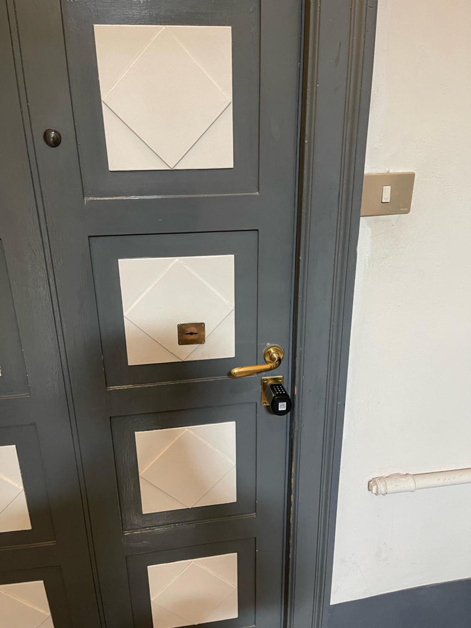 Bilocale Zona Navigli Appartement Milaan Buitenkant foto